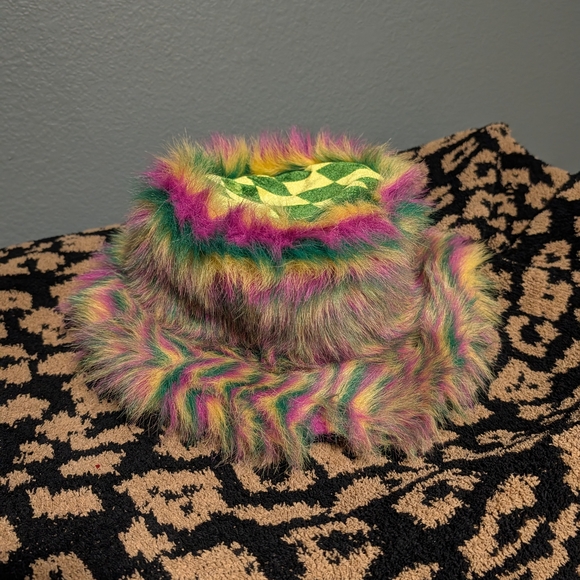 Source Unknown Multicolor Furry Hat - Picture 1 of 7